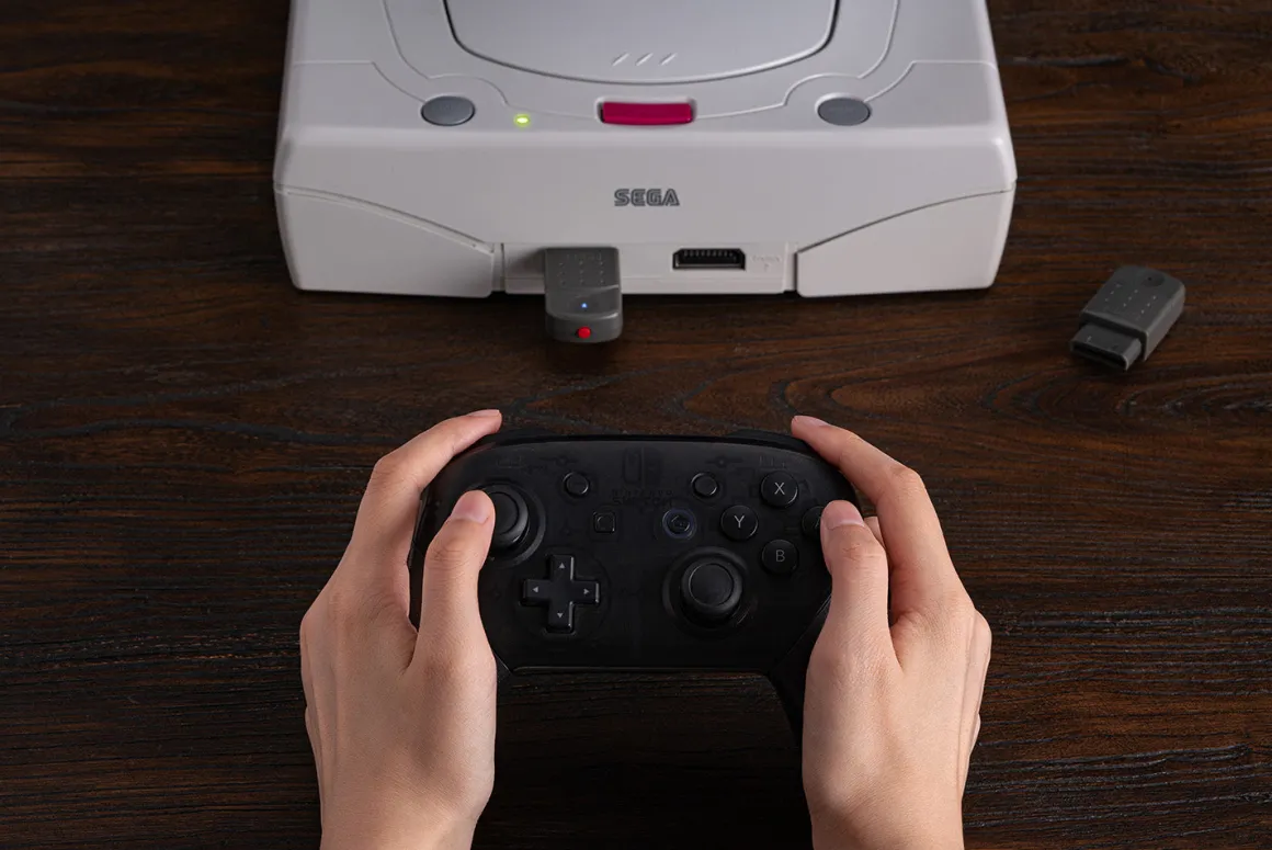 Adaptateur Bluetooth Sega Saturn & Windows^8Bitdo Discount
