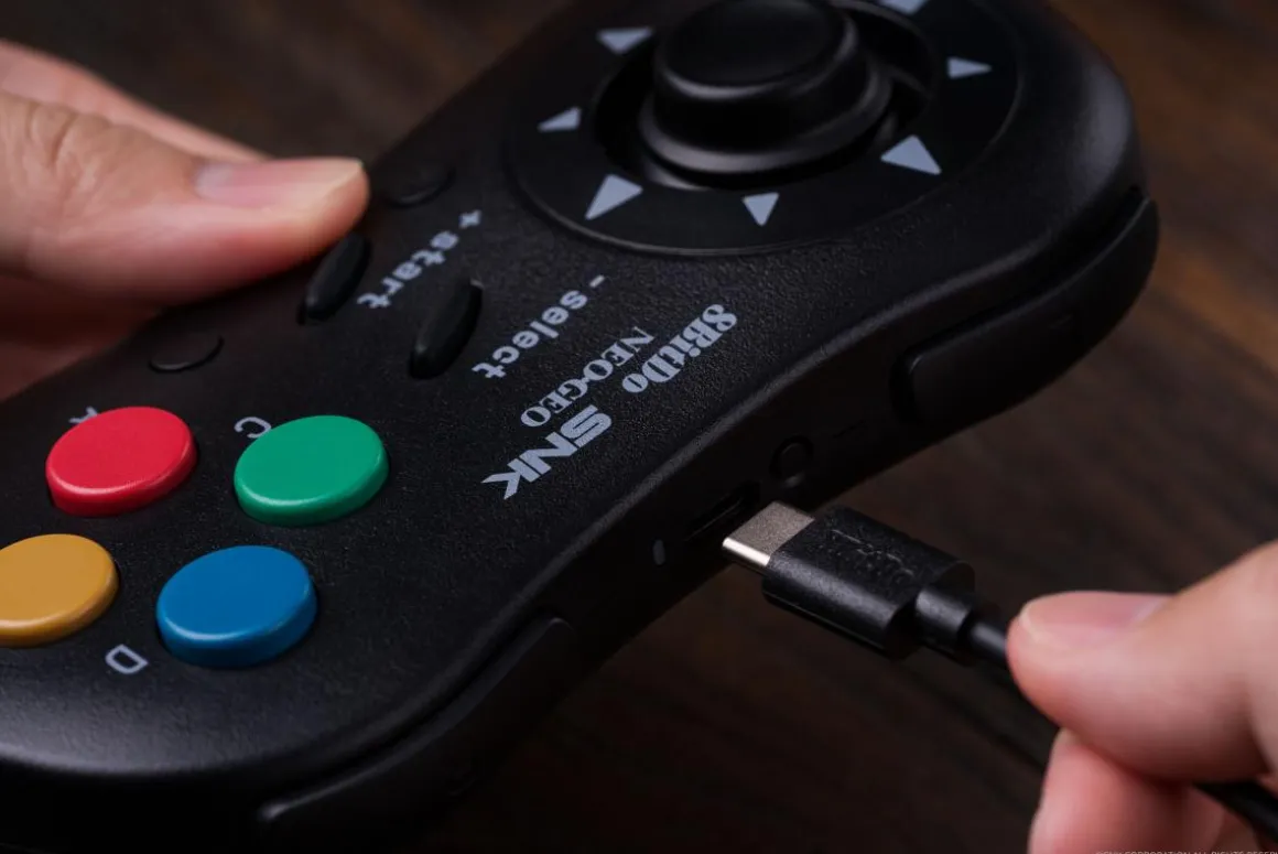 Manette Bluetooth Style SNK Neo Geo - compatible PC Windows, Android/Neo Geo Mini - Noire^8Bitdo Best