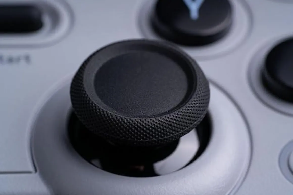 SN30 Pro Gamepad Hall Effect Gray^8Bitdo Shop