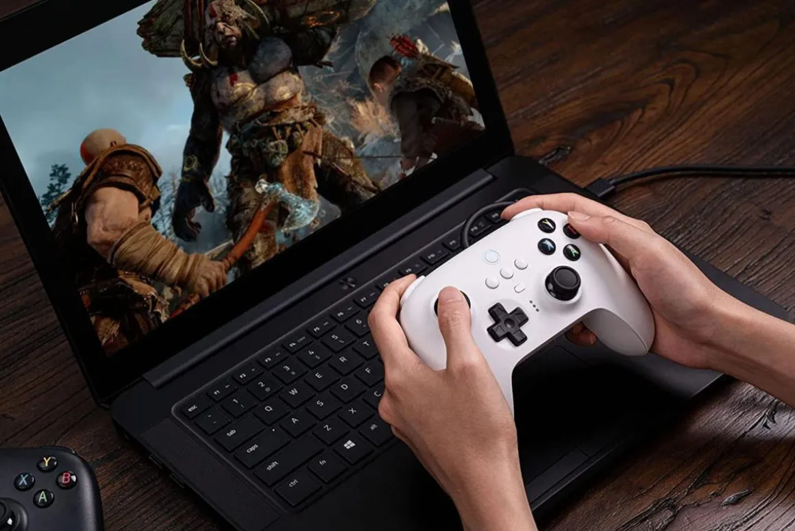 Manette Ultimate filaire pour Switch, PC et Android - Blanc^8Bitdo Outlet