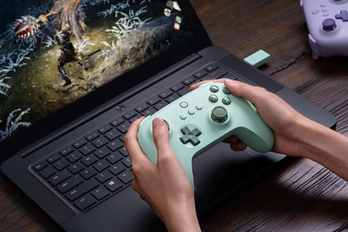 Manette Sans Fil 2.4G Ultimate C pour Steam Deck, PC et Android - Vert Pastel^8Bitdo Shop